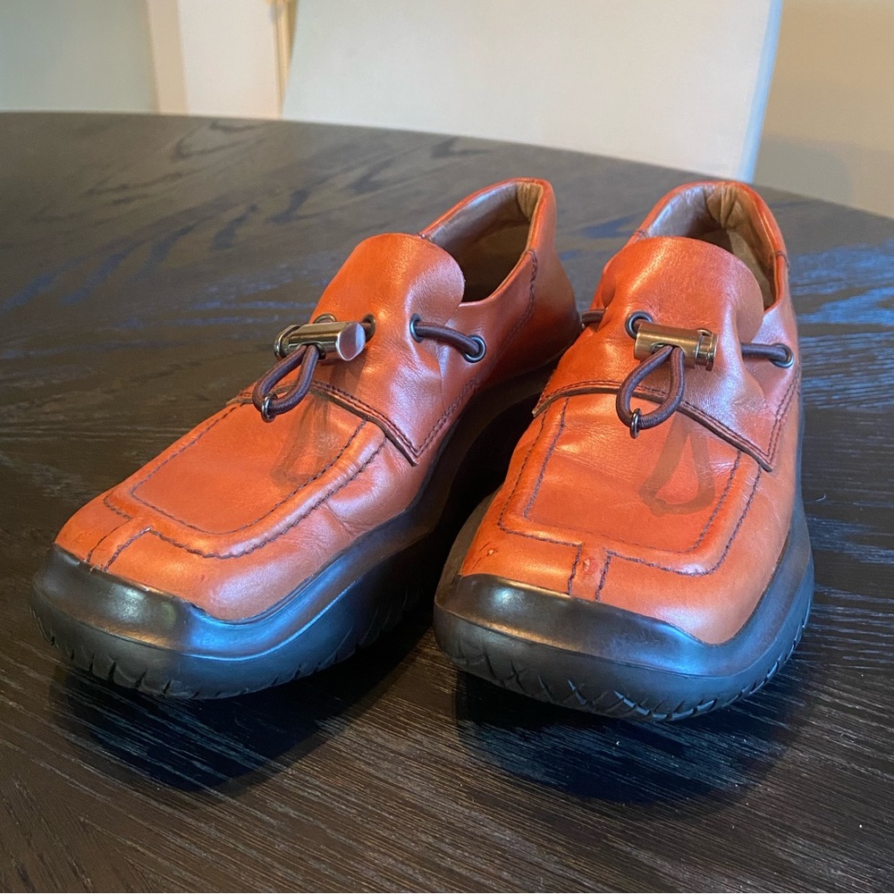 Prada Vintage Toggle Leather Loafers Size 36 (U.S. 6)